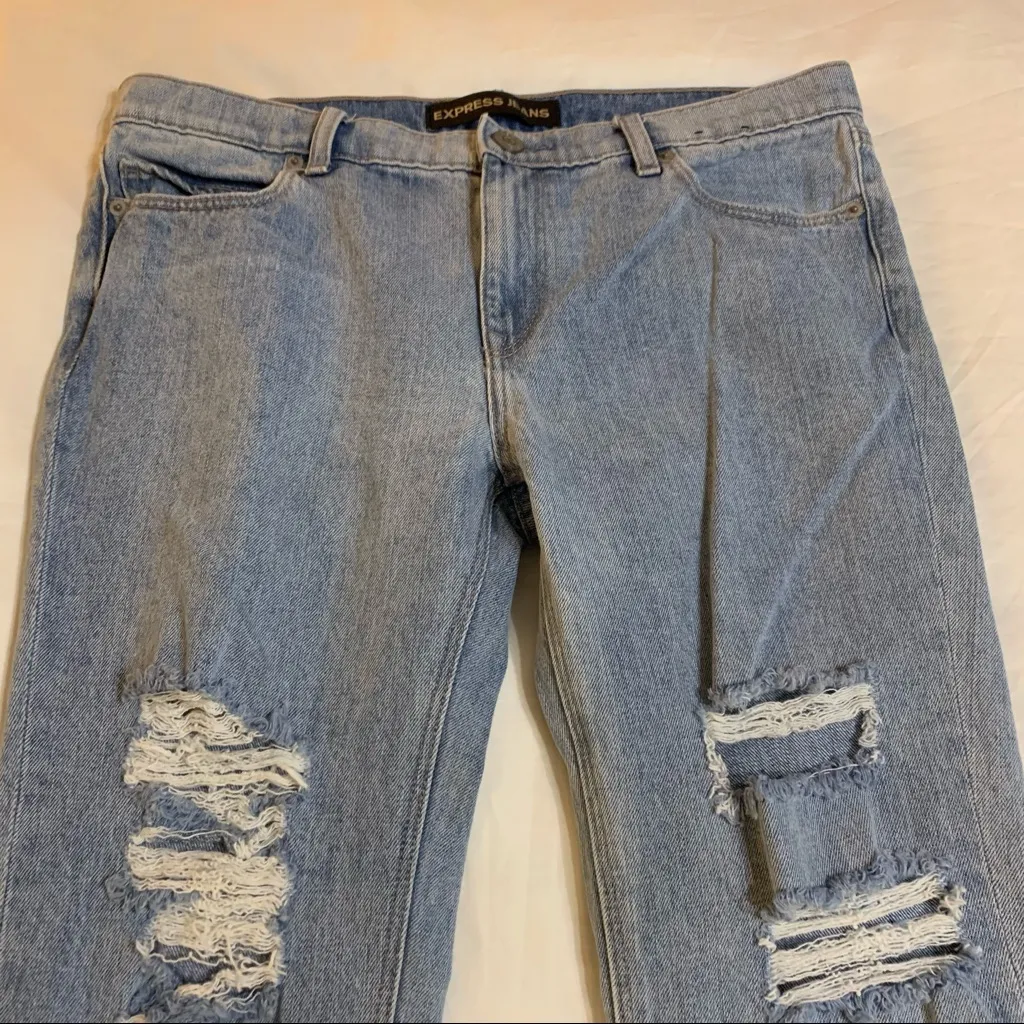 Express Jeans Cropped Girlfriend Fit Acid Wash Distressed Denim Jeans 8 - Image 2