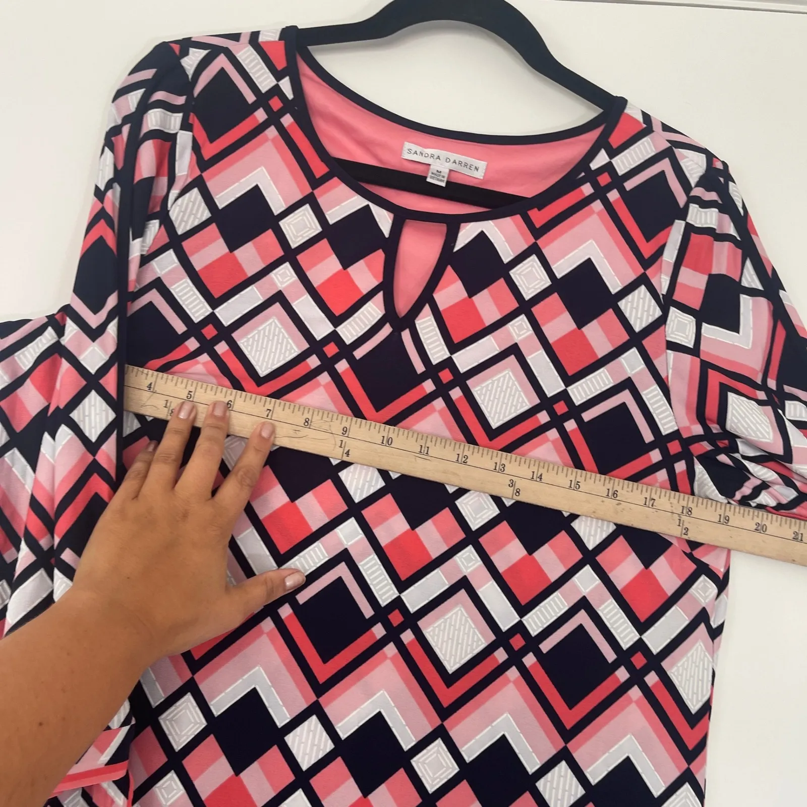 NWT Sandra Darren Women's Geometric Print 3/4 Sleeve Dress Coral Navy White M - Image 9