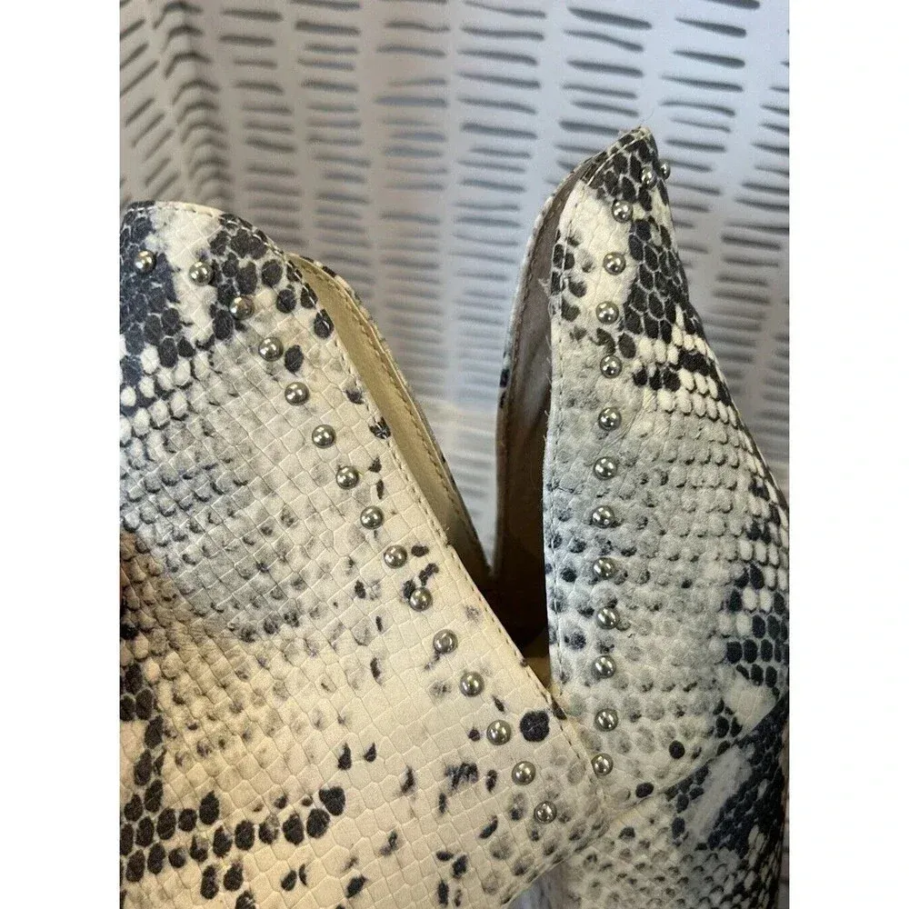 Steve Madden Rockstar Booties Side‎ Cut Out Silver Studs Women’s Size 10 - Image 9