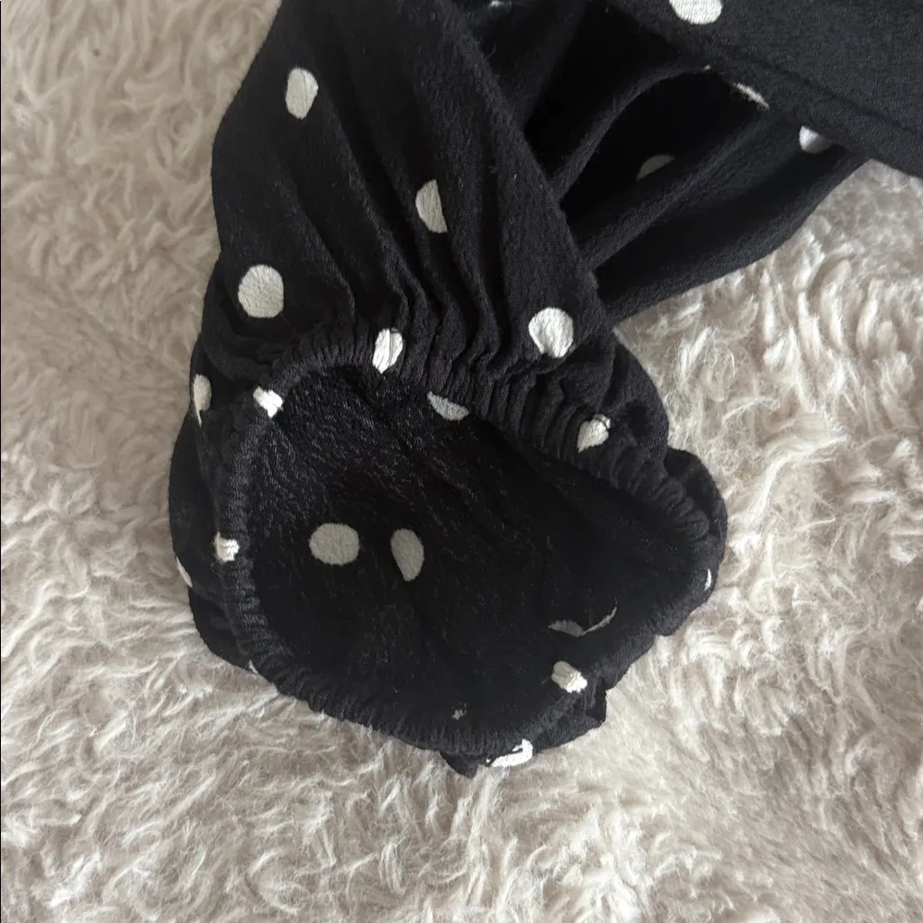 Aritzia Wilfred Top Size Medium Polka Dot - Image 5