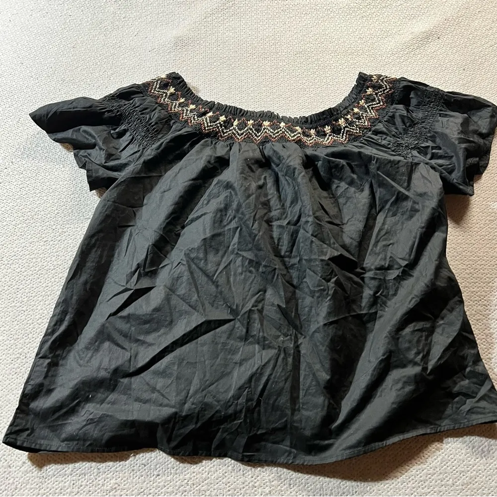 Old Navy Black Off the Shoulder Wide Neck Bohemian Boho Aztec Blouse 100% Cotton - Image 5