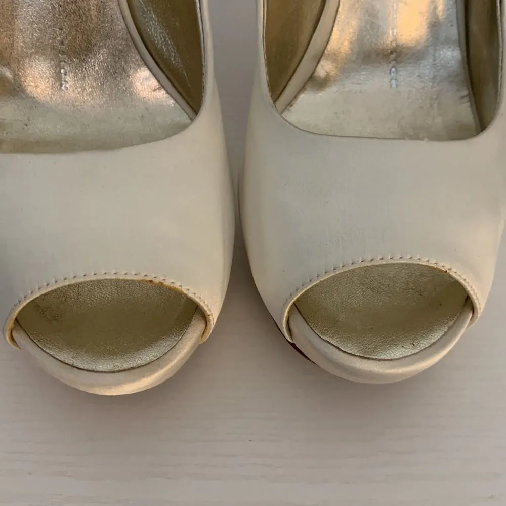 Giuseppe Zanotti Ivory Satin Wedding Peep Toe Crystal Heels Sz EU 37 US 7 Bridal - Image 4