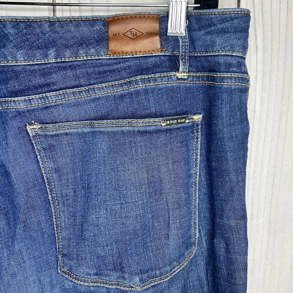 TOMMY HILFIGER Sz 16 (40 x 31) Stretch Denim Tribeca Straight Leg Jeans - Image 10