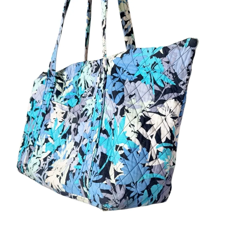 Vera Bradley CamoFloral Large Duffle Tote and Shoulder Bag Bundle‎ - Image 12