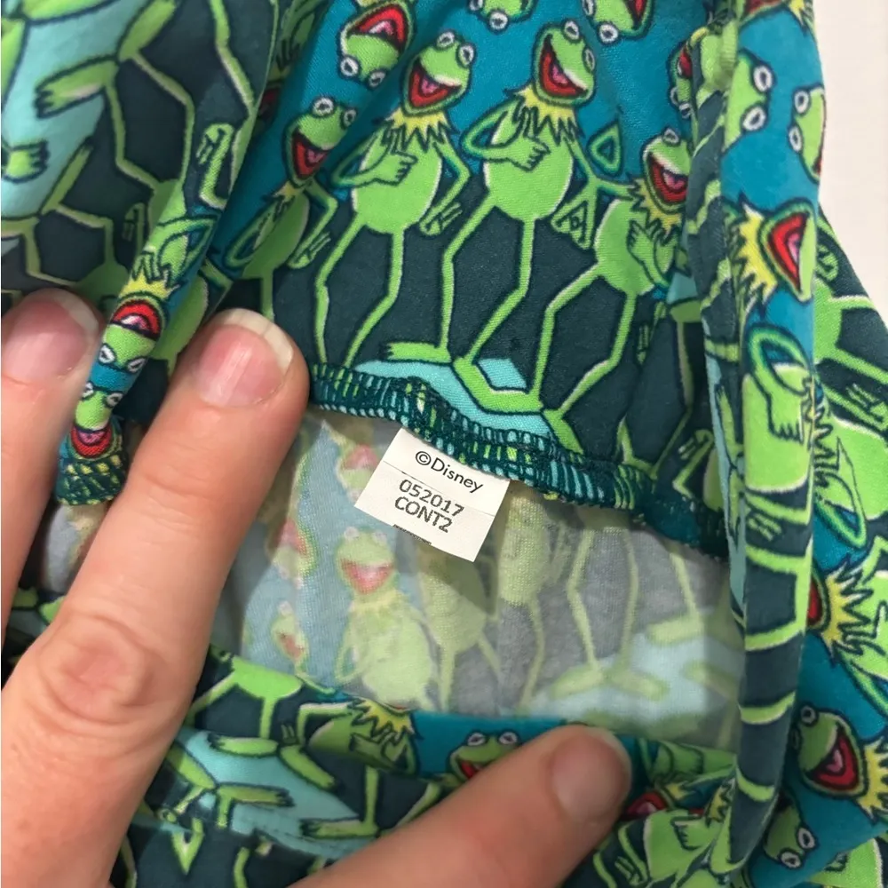 Disney LulaRoe leggings SET WITH TWO PAIR One Size
NWOT - Image 10