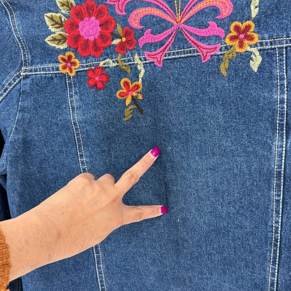 Life Style late 90s embroidered denim jacket granola girl semi cropped size M Size M - Image 8