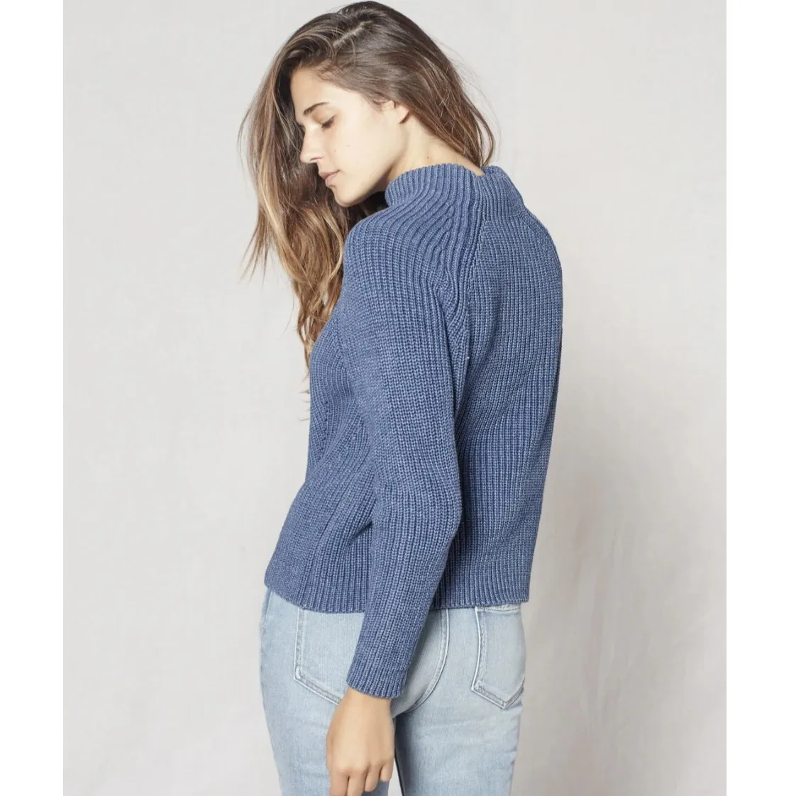 Outerknown women’s Headlands Mock Sweater size Small Blue Knit - Image 3