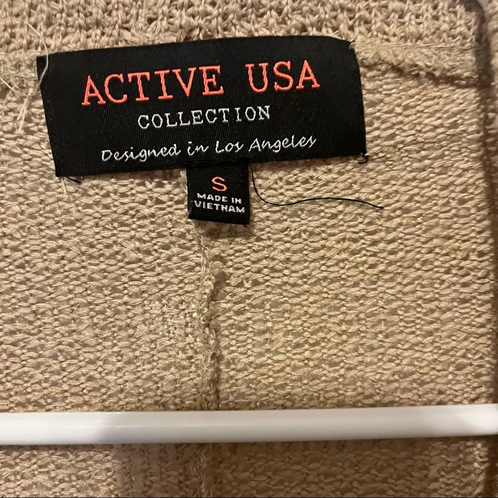 Active USA beige shrug cardigan in small - Image 3