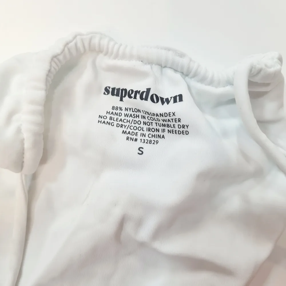 superdown  Raquel String Bikini Bottom in White - Image 5