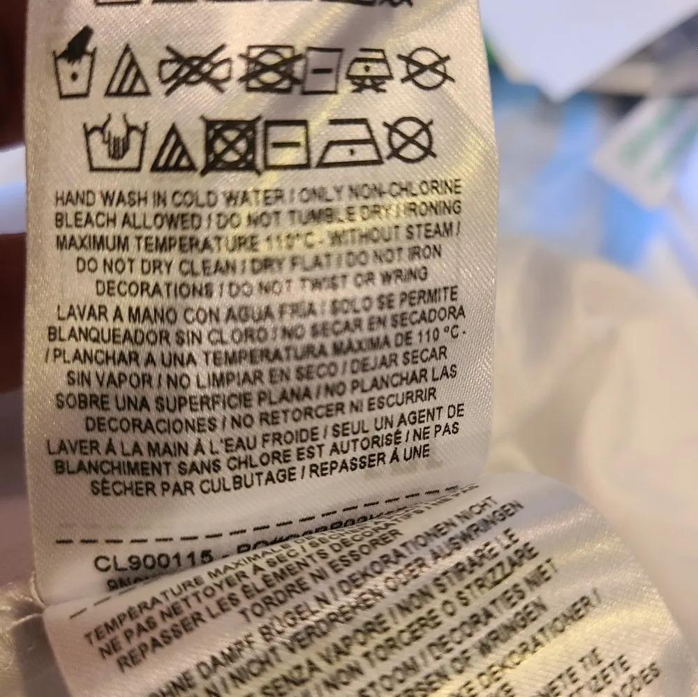 Guess Longsleeve Whitw Bodysuit Size XL - Image 7