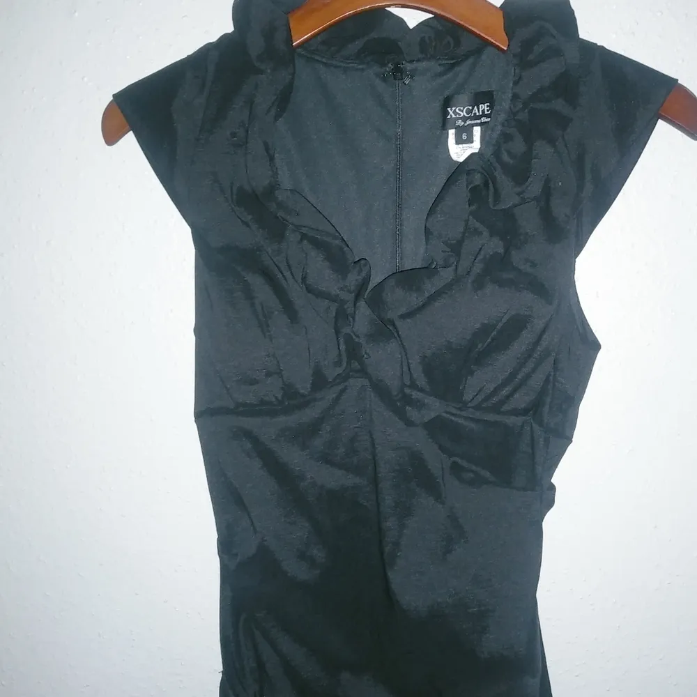 Xscape 6 S Taffeta Ruched Cocktail Capped Sleeves Dress in Black Funeral - Image 3