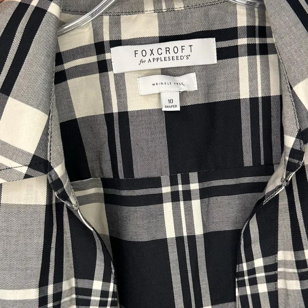 Foxcroft Carolina Plaid Collar Long Sleeve Button Up Shirt Wrinkle Free sz 10 - Image 3