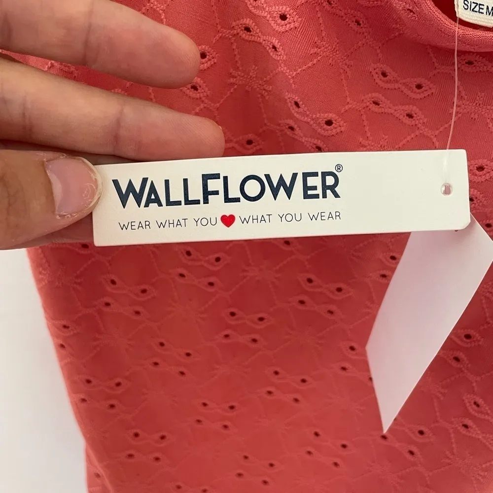 Wallflower Size Medium NWT Cropped top - Image 5