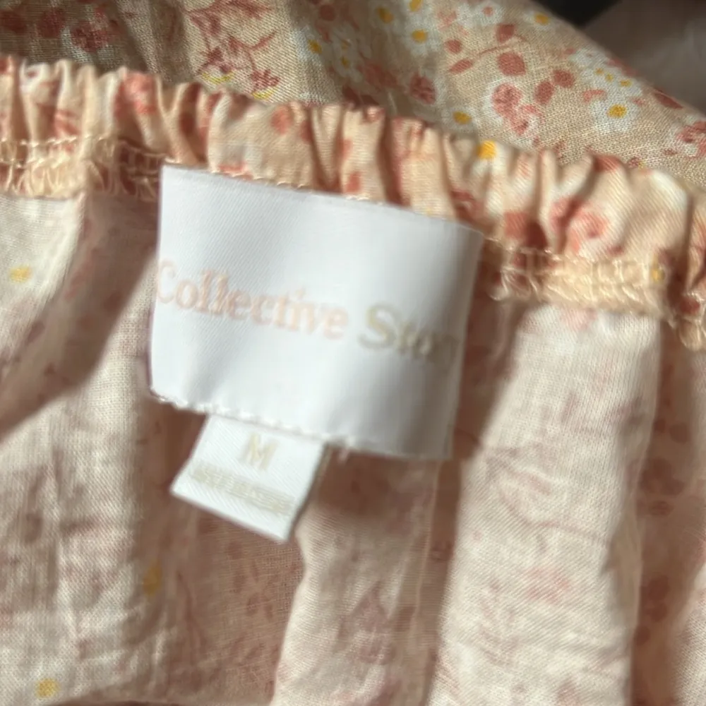 A Collective Story Floral Embroidered Top Size M - Image 3