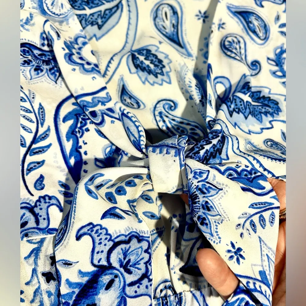 SHOW ME YOUR MUMU RivieraTie Front Blue and White Paisley Playsuit/Romper Sz M - Image 5