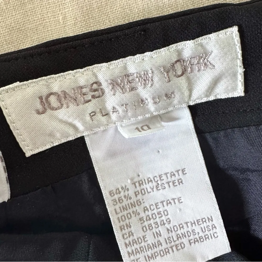 Jones New York Vintage Black Midi Pencil Skirt, size 10 - Image 3