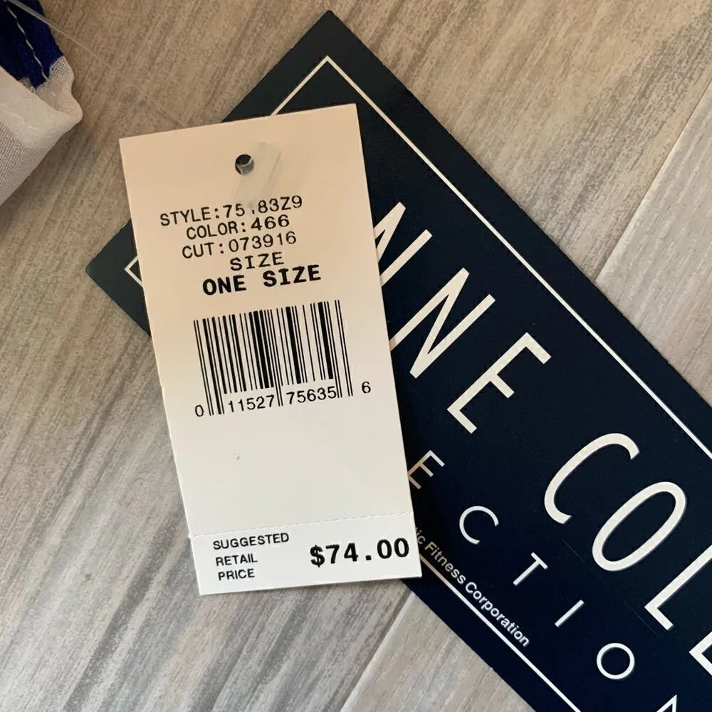 NWT wrap or scarf - Image 2