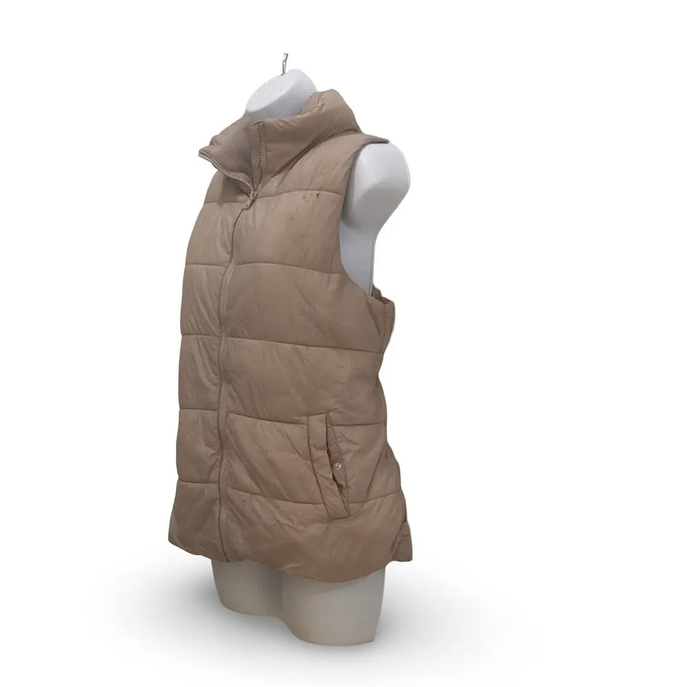 Old Navy Frost-Free Puffer Vest - Image 3