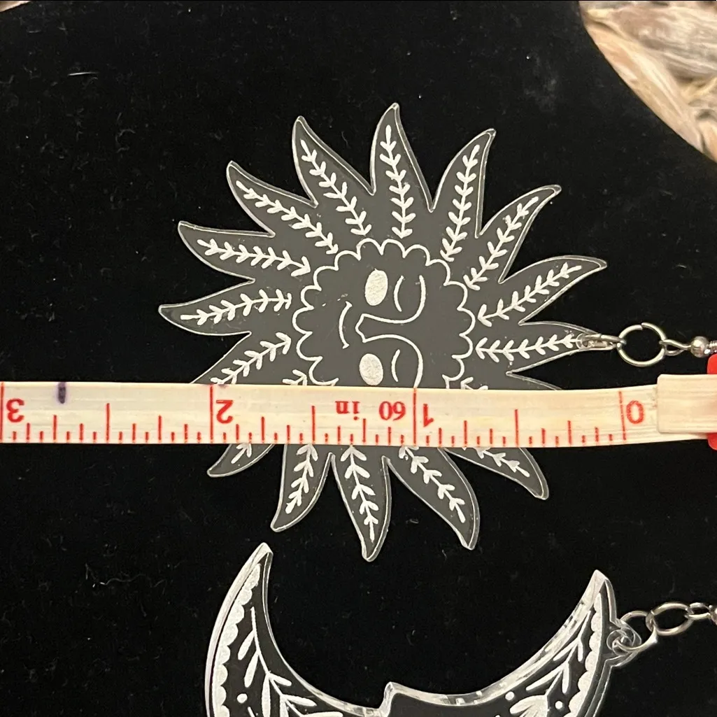 Mini Kitty Sun and Moon Acrylic Earrings Silver - Image 4