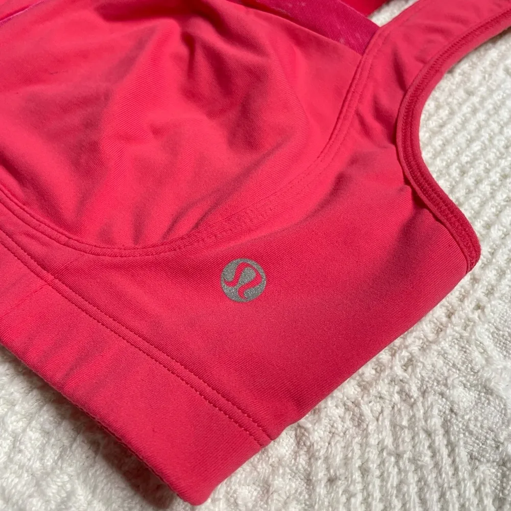 Lululemon Ta Ta Tamer III Bra Size 34D in Pink - Image 4
