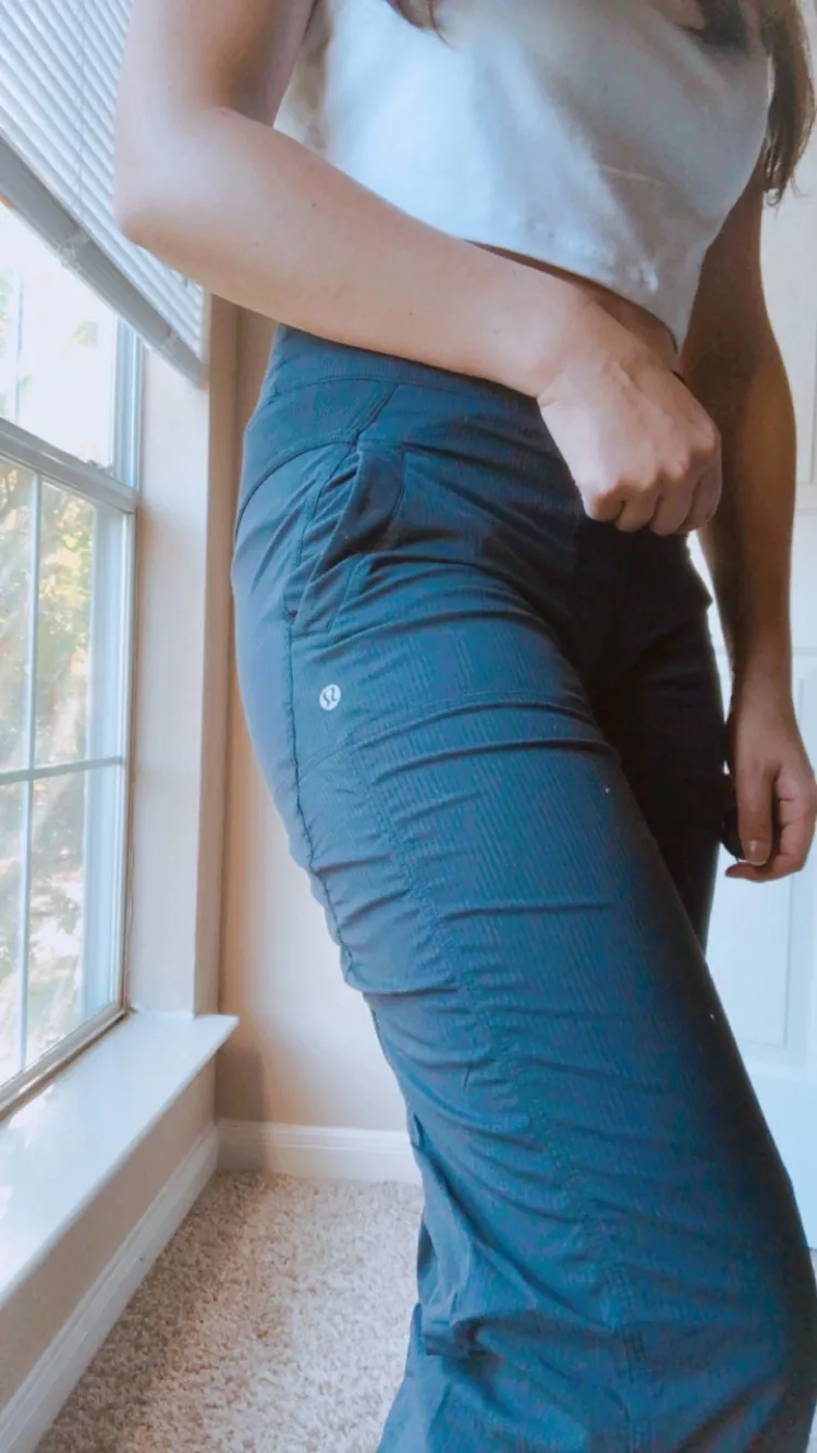 Lululemon HIKING PANTS BLACK - Image 3