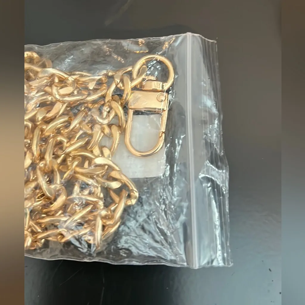 NWT Gold Crossbody Replacement Chain - Image 4