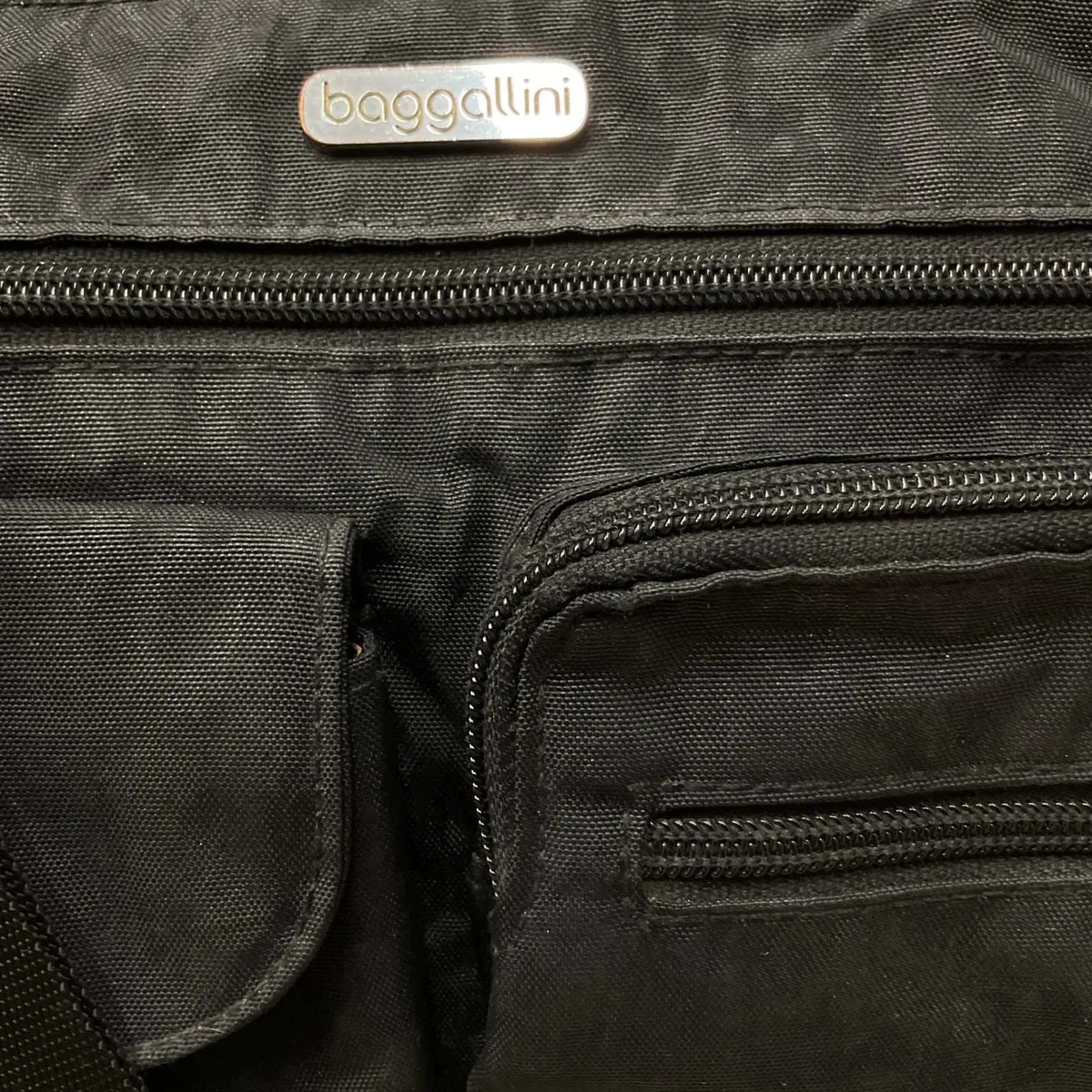 Baggallini Crossbody Bag Adjustable Strap Nylon Black Tan Classic W/ Makeup Bag - Image 12