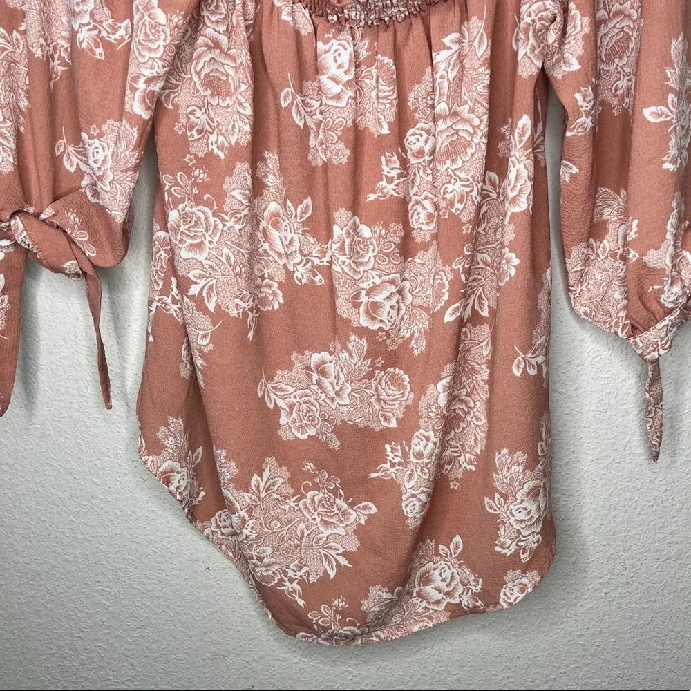 Off Shoulder Floral Top - Image 6