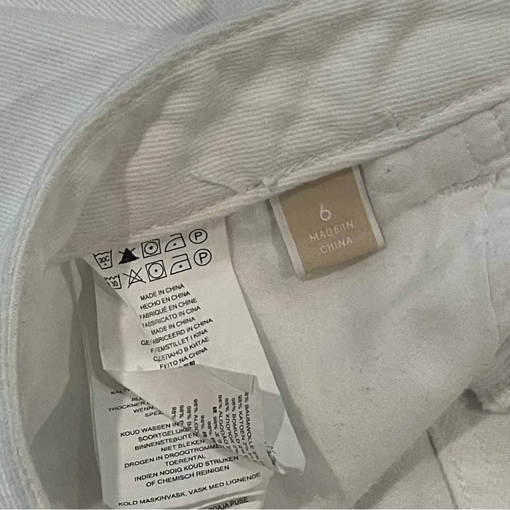 Michael Kors White Jean Denim Bermuda Length Shorts Size 6 - Image 12