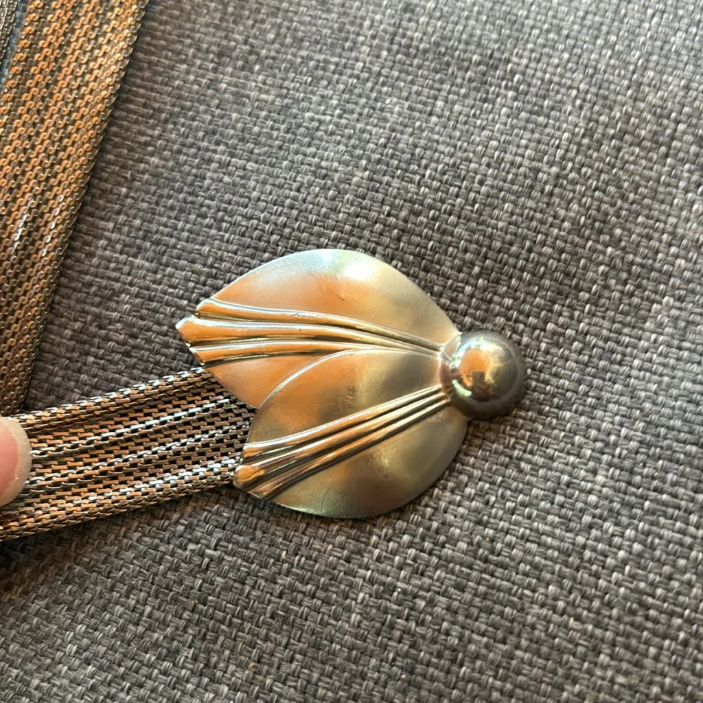 Vintage silver Mesh flower buckle belt size XS - Image 3