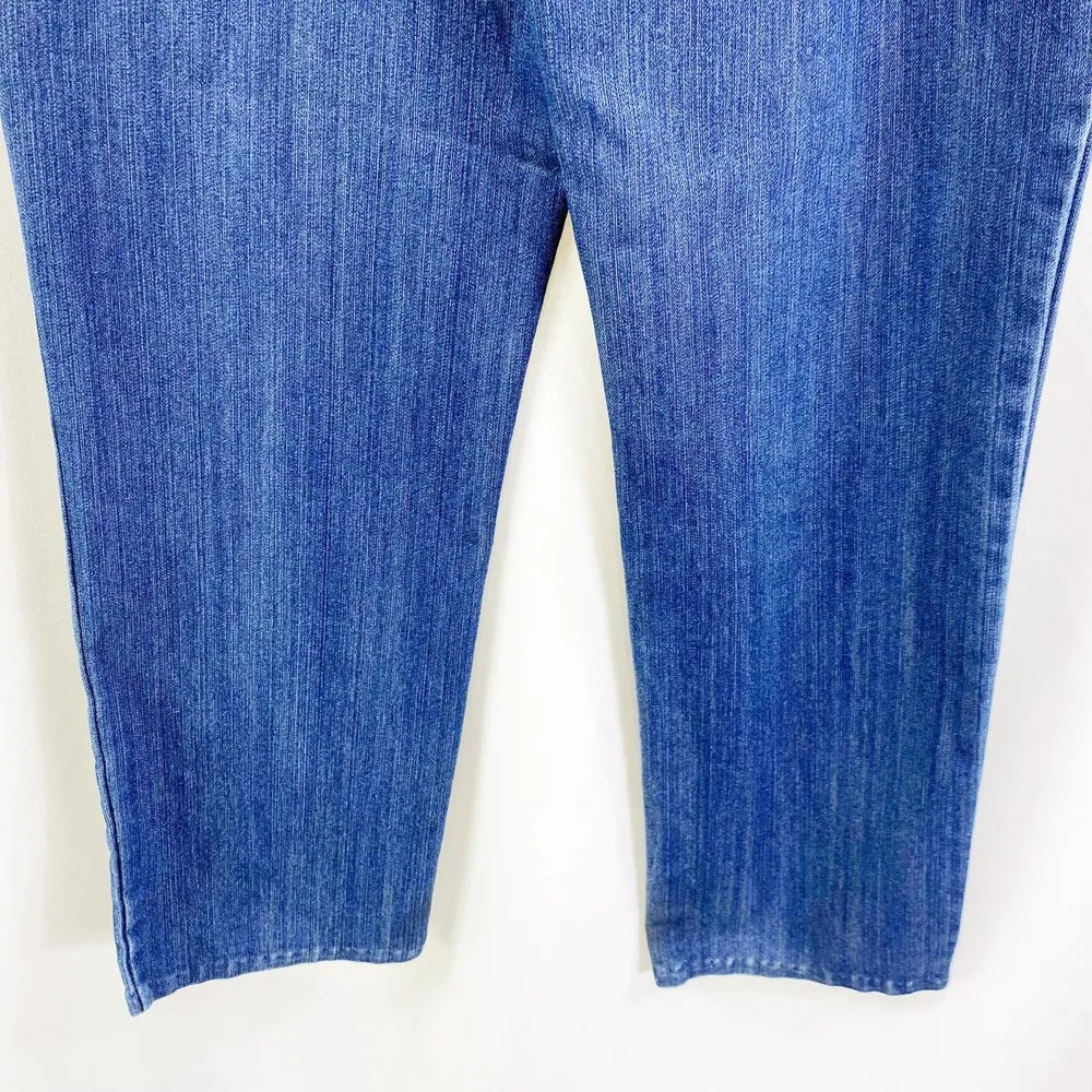 GLORIA VANDERBILT Blue Mom Jeans - Image 7