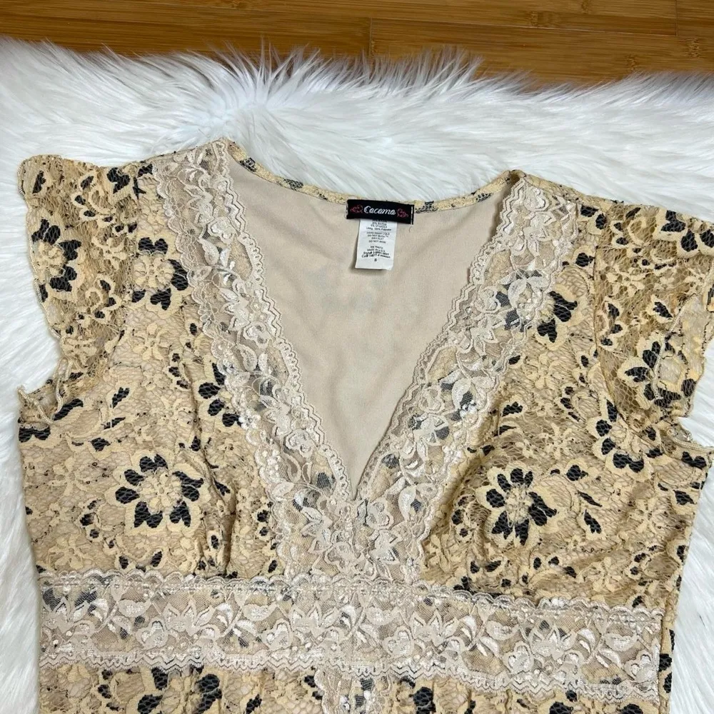 3/$30 Vintage Lace Mesh Floral V Neck Top Coquette Short Sleeve Womens Small - Image 2