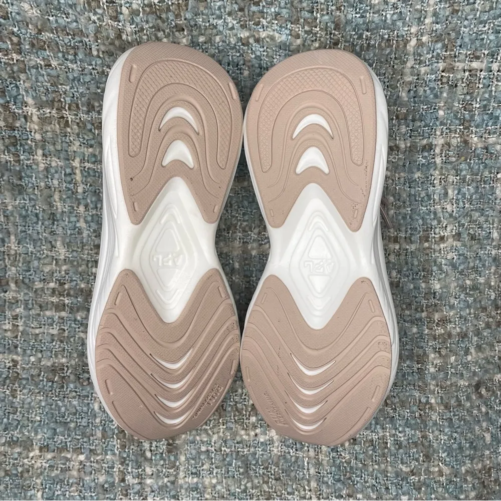 APL: Athletic Propulsion Labs Streamline Sneakers in Rose Dust/Champagne/White - Image 8