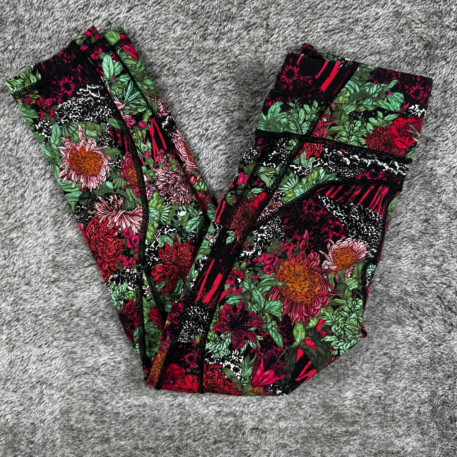 Lululemon Time To Sweat Crop Women's 4 23" - Image 2