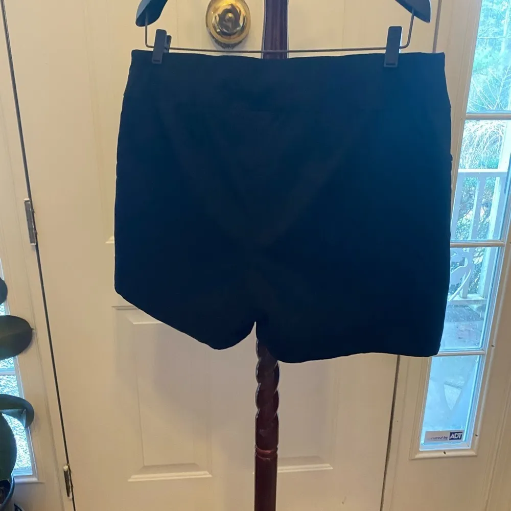 INC BRAND BLACK SHORTS SIZE 16W - Image 50