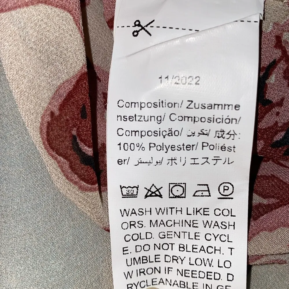 SHEIN Curve floral semi sheer blouse elastic at wrists puffy long sleeve size 4X - Image 8