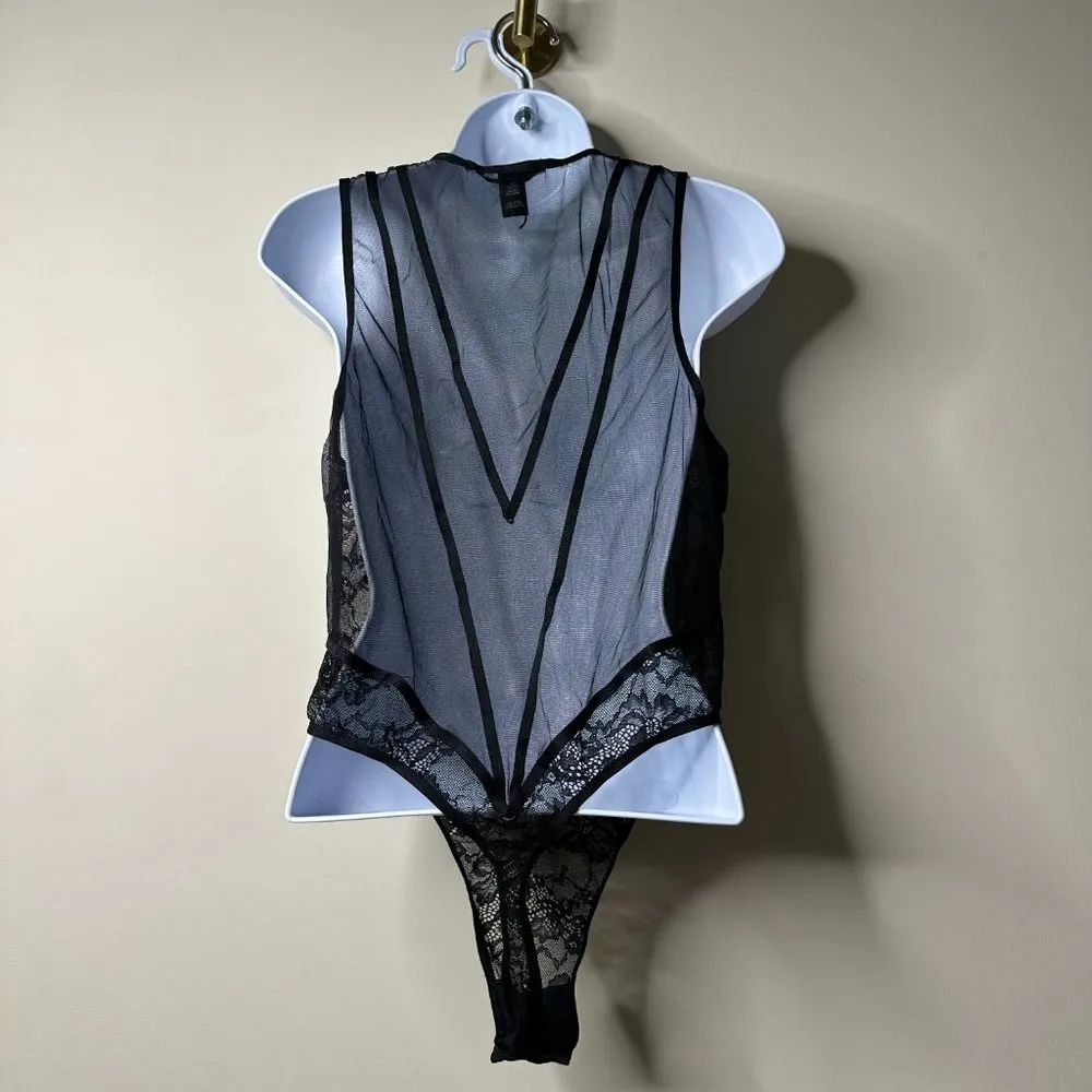 Victoria's Secret Black Deep V Lace Bodysuit Women's Large - Image 4