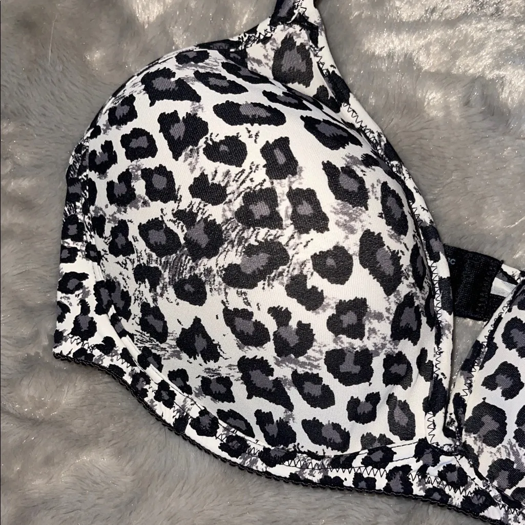 Vassarette Push-Up Bra – Leopard Print (38B) - Image 3