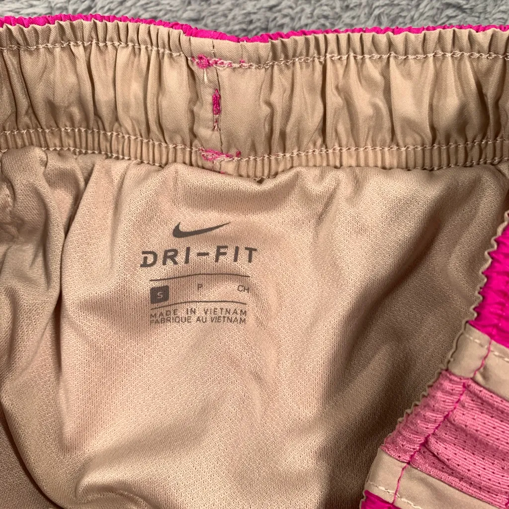 Nike Women's Bright Pink Athletic Shorts - Image 4