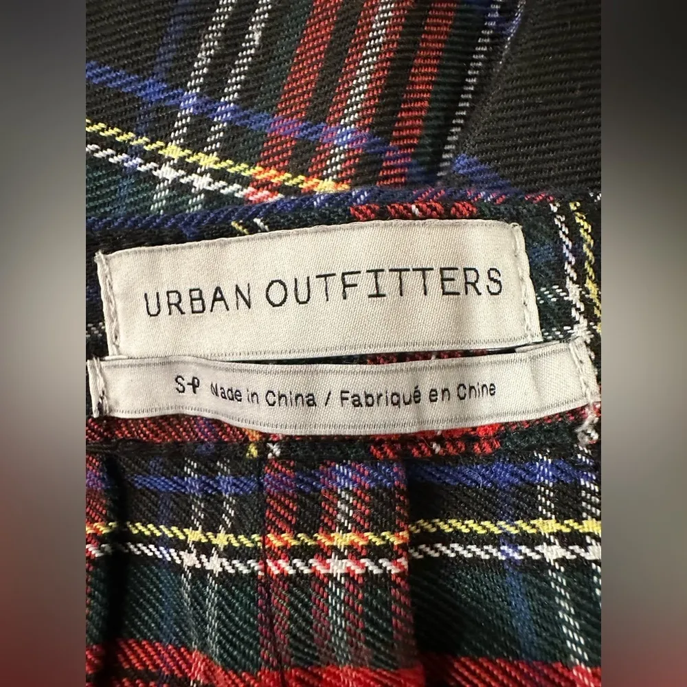 EUC Urban Outfitters Women' plaid pleated skirt. - Image 7