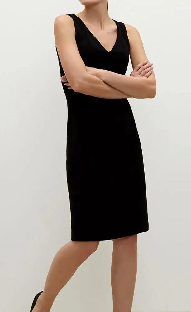 M.M.LaFleur Rachel Dress Black Ponte Sheath
Size 6 - Image 9