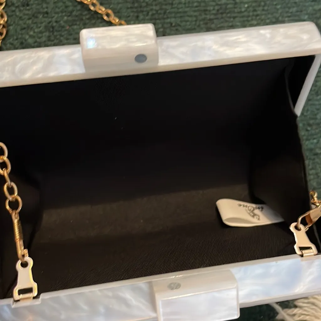 “Mrs.” Bridal White Acrylic Clutch Purse - Image 4
