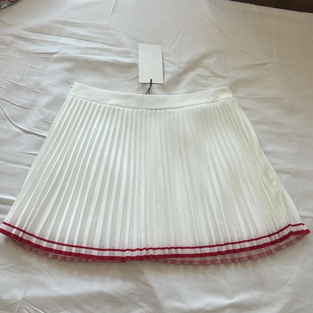 Pleated Zara skirt - Image 3