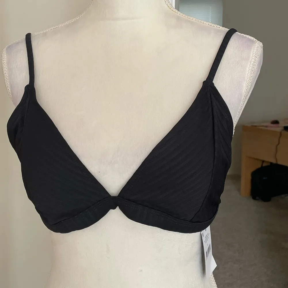 Cotton On Body Fixed Triangle Rib Bikini Top Size L NWT - Image 2
