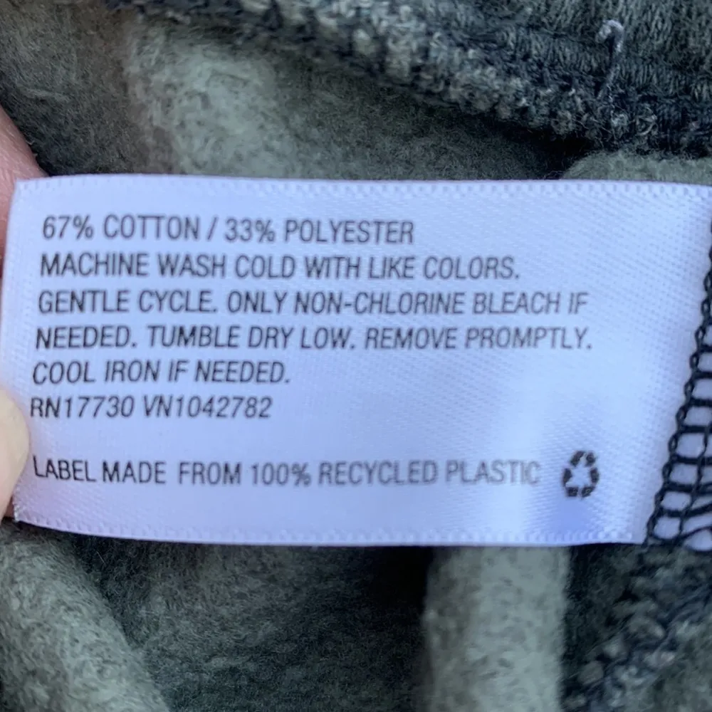 Wild Fable size small Camo joggers - Image 4