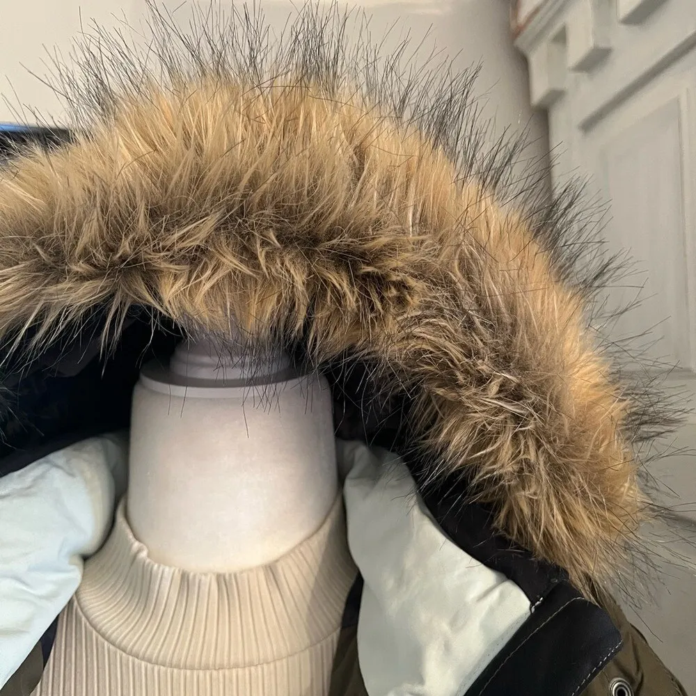 Columbia Titanium Women's Green Puffer Ski Snowboard Winter Coat Fur Hood Size M - Image 4