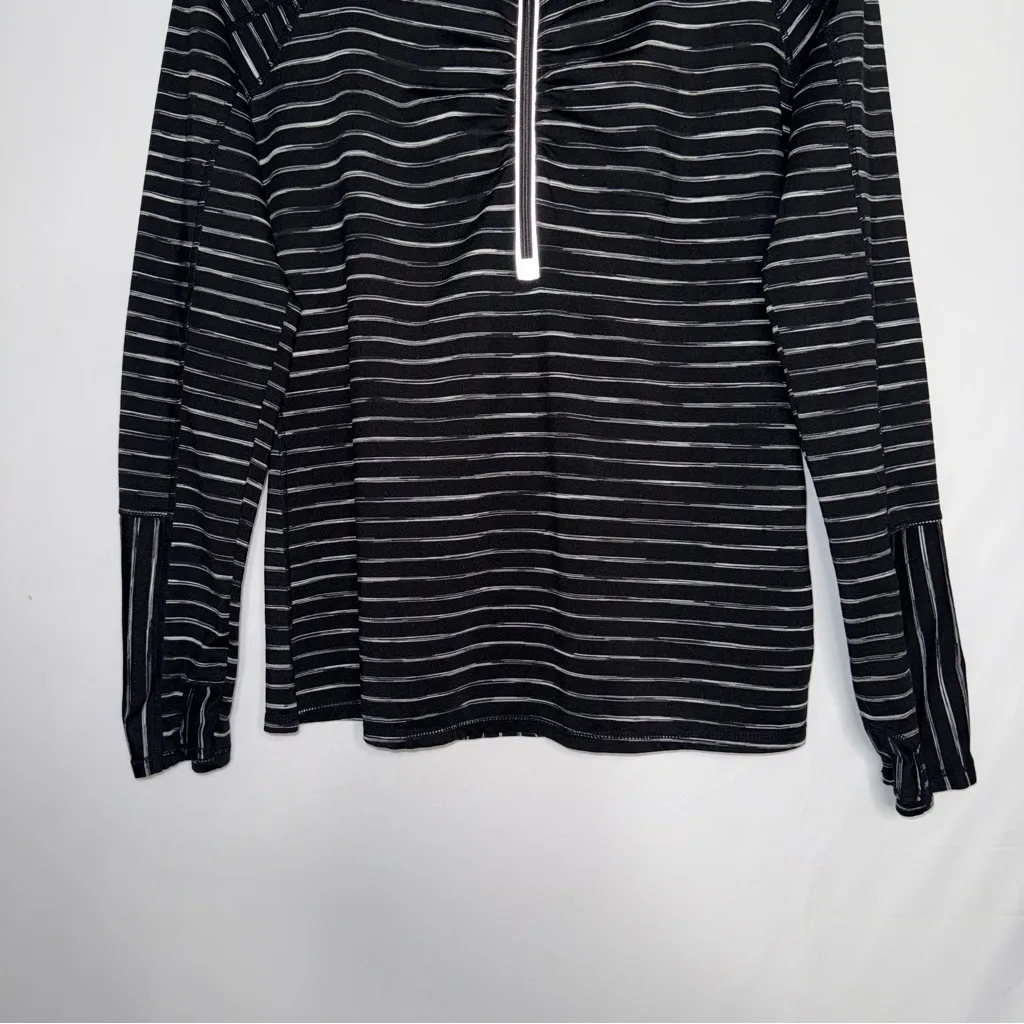 Athletic Pullover Black and White Striped‎ Athleta - Image 4