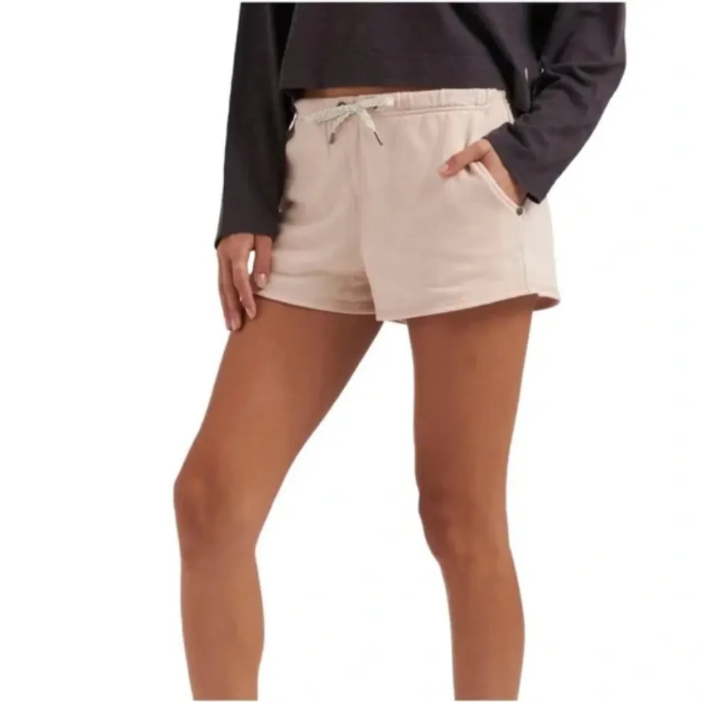 Vuori  Sunnyside Short in Alabaster Size Small - Image 10