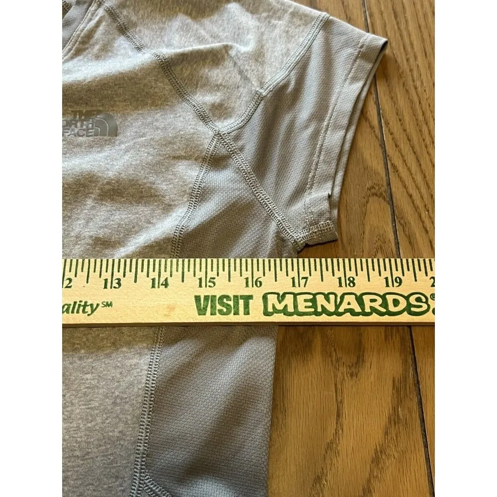 The North Face Women Short Sleeve Tee Shirt Flashory Athletic Size Medium Preppy - Image 4