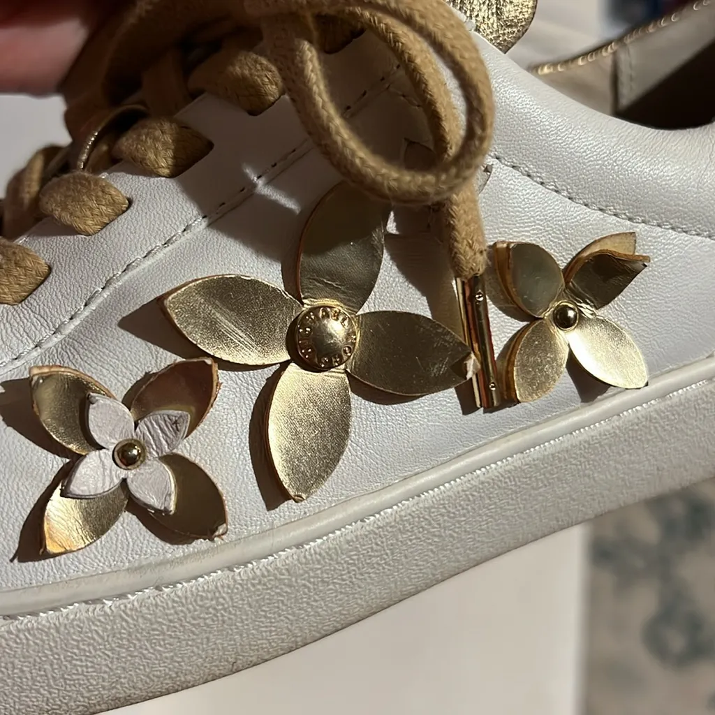 Michael Kors White and Gold Floral Sneakers - Image 11